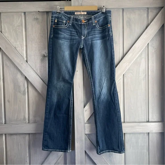 Big Star Women's Boot Cut Jeans - Picture 2 of 7